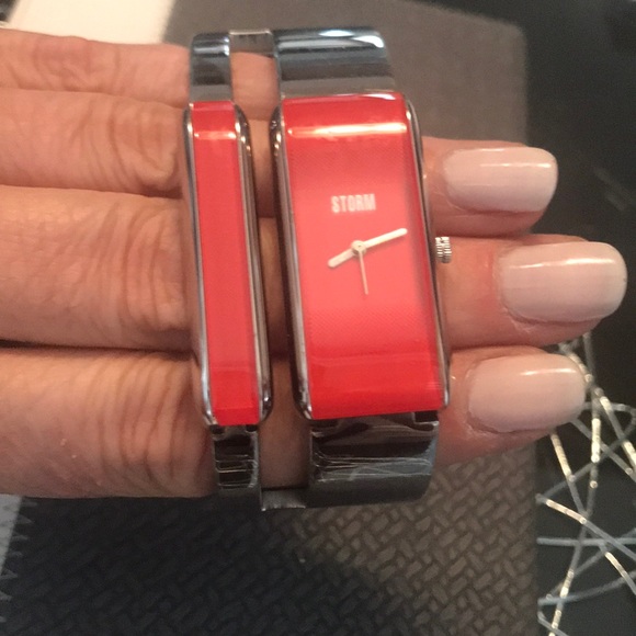 Watch - Picture 5 of 5